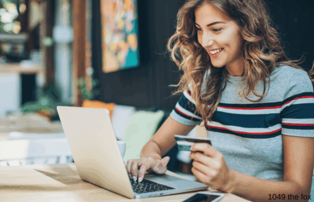 17% of people say this is the top reason they are distracted at work. 17% of people say this is the top reason they are distracted at work.